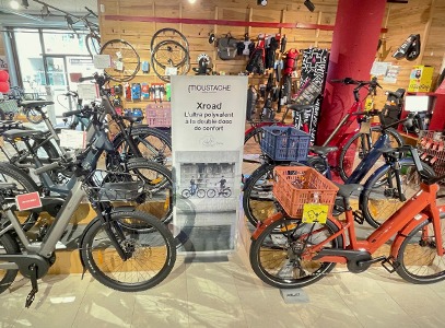 Intérieur magasin de vélos Poitiers